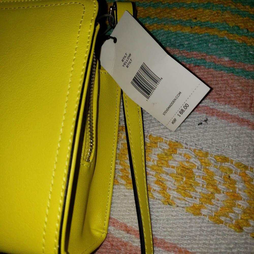 Steve Madden Yellow Crossbody - Picture 3 of 8